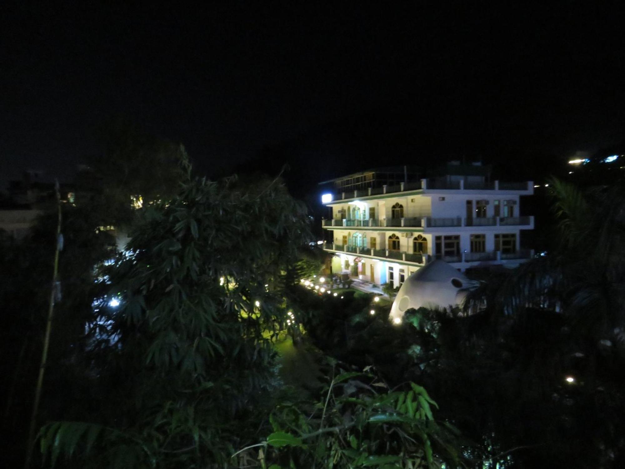 Hotel Namami Tapovan Rishīkesh Екстериор снимка